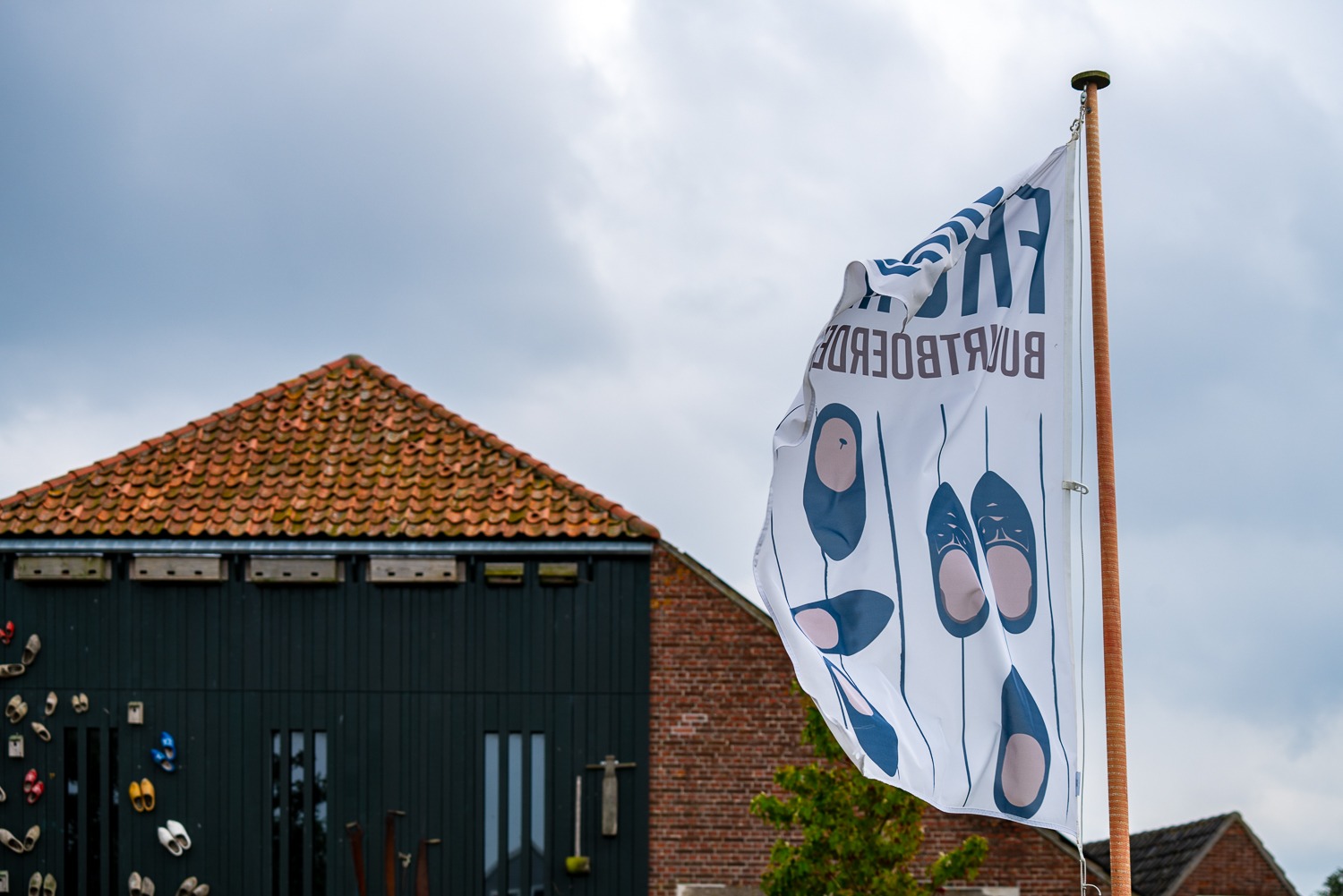 Vlag van buurtboerderij Fronik